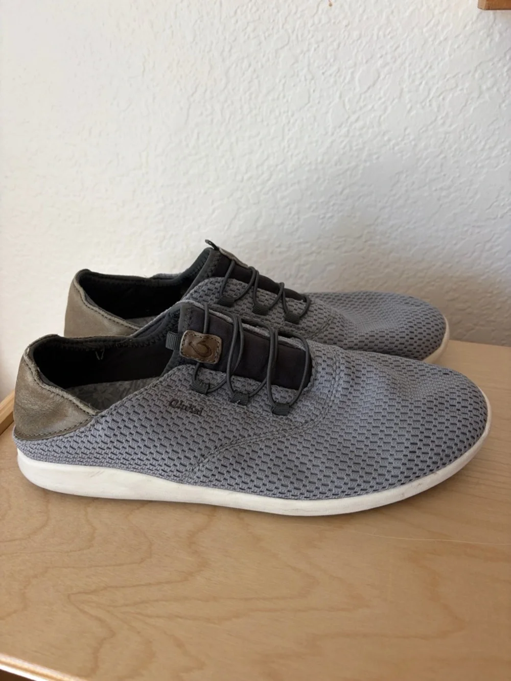 OluKai Alapa Li Men’s Size 10 / 43 Shoes Sneakers Tradewind Grey Hawaii